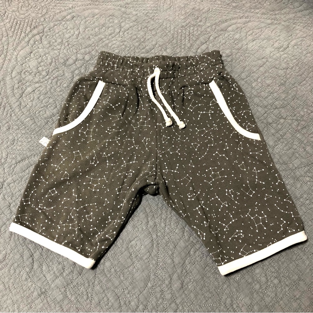 CHILDHOODS Retro Shorts in Gray Constellation • 8/9 Unisex